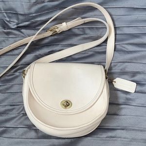 Coach cream vintage crossover